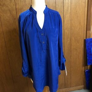 Blue long sleeve shirt🦄